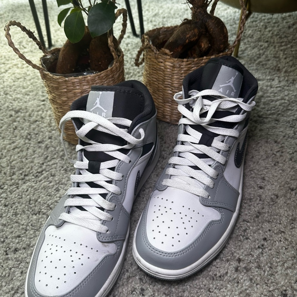 Jordan 1’s Men's Gray and Black Sneakers